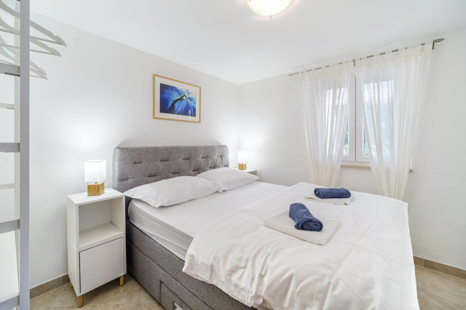 Apartment P&s *